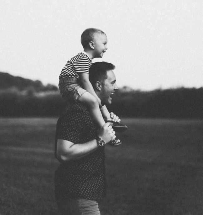 20 фотографій про те, що чоловік з дітьми — це круто