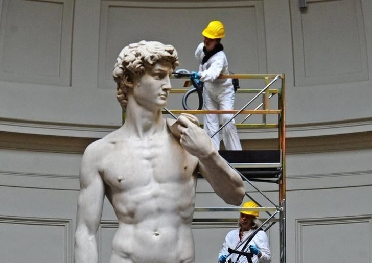 20+ речей, розміри яких опинилися набагато більше, ніж ми звикли думати