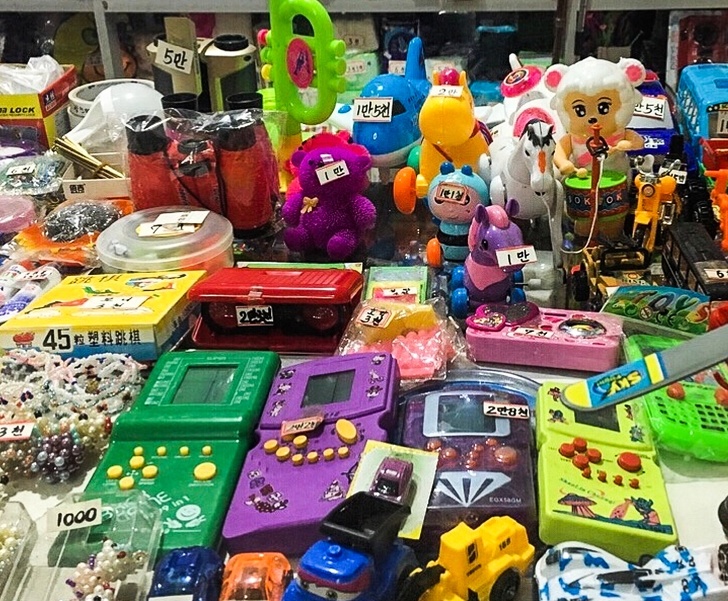 20+ речей, які стали б частиною вашого життя, чи ви жителем Північної Кореї