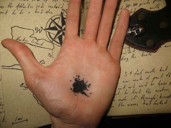 20+ татуювань, які будуть круто виглядати на долонях