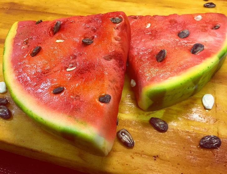 20+ тортів, в яких все чудово, от тільки є їх шкода