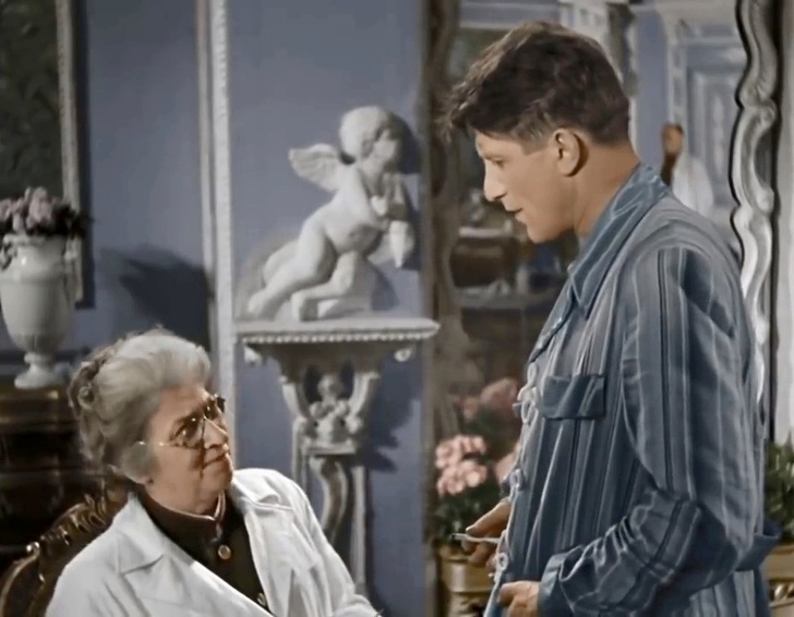 20+ влучних афоризмів про здоров’я від королеви дотепів Фаїни Раневської