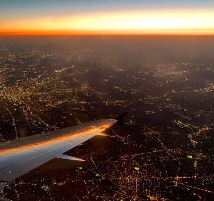 20+ влучних знімків з аеропорту, які оцінить будь авіапасажир