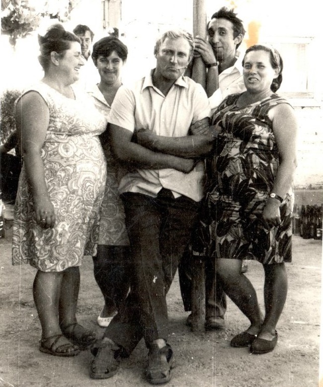 22 докази того, що бабусі і дідусі в молодості відривалися крутіше нас