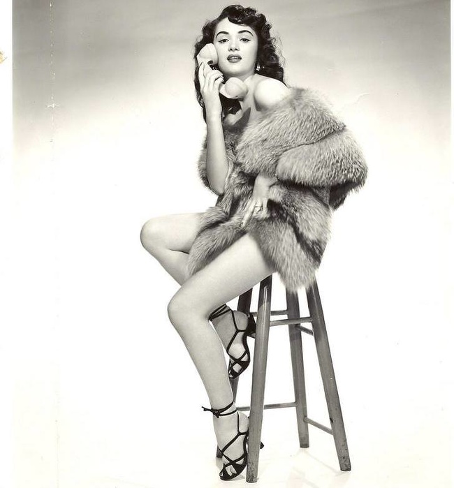 22 докази того, що бабусі і дідусі в молодості відривалися крутіше нас