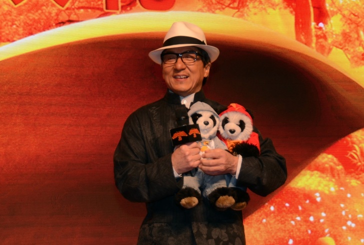 23 несподіваних факту про Джекі Чан (У 18 років він ледве вмів читати, а в 63 отримав «Оскар»)