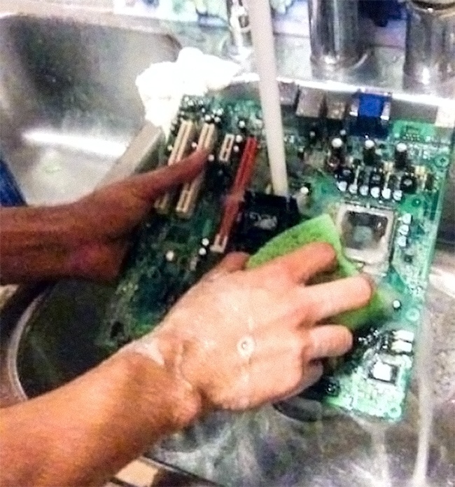 24 найдурніших лайфхака від експертів по марним радам