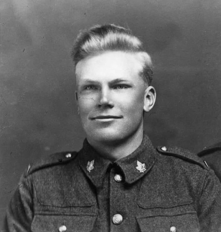 25 дивовижних фотографій, які краще слів розкажуть про чарівність чоловіків минулого століття