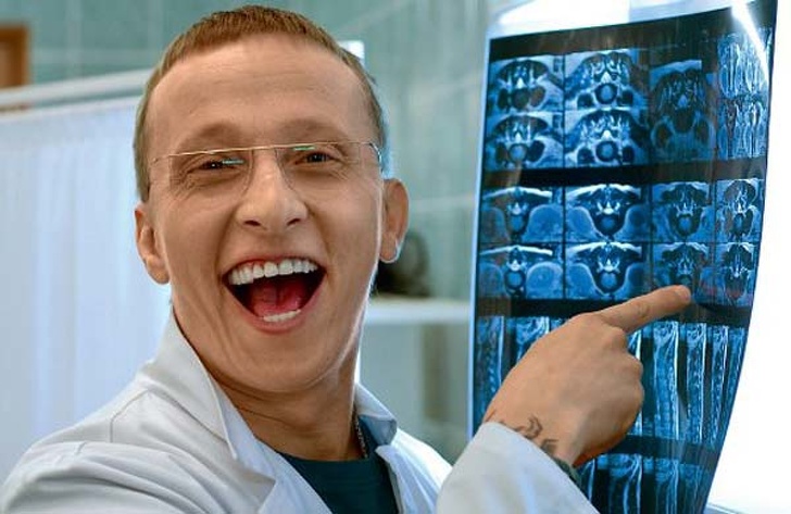 25+ фактів про серіал «Інтерни», сюжети якого взяли з реального життя і щедро приправили гумором