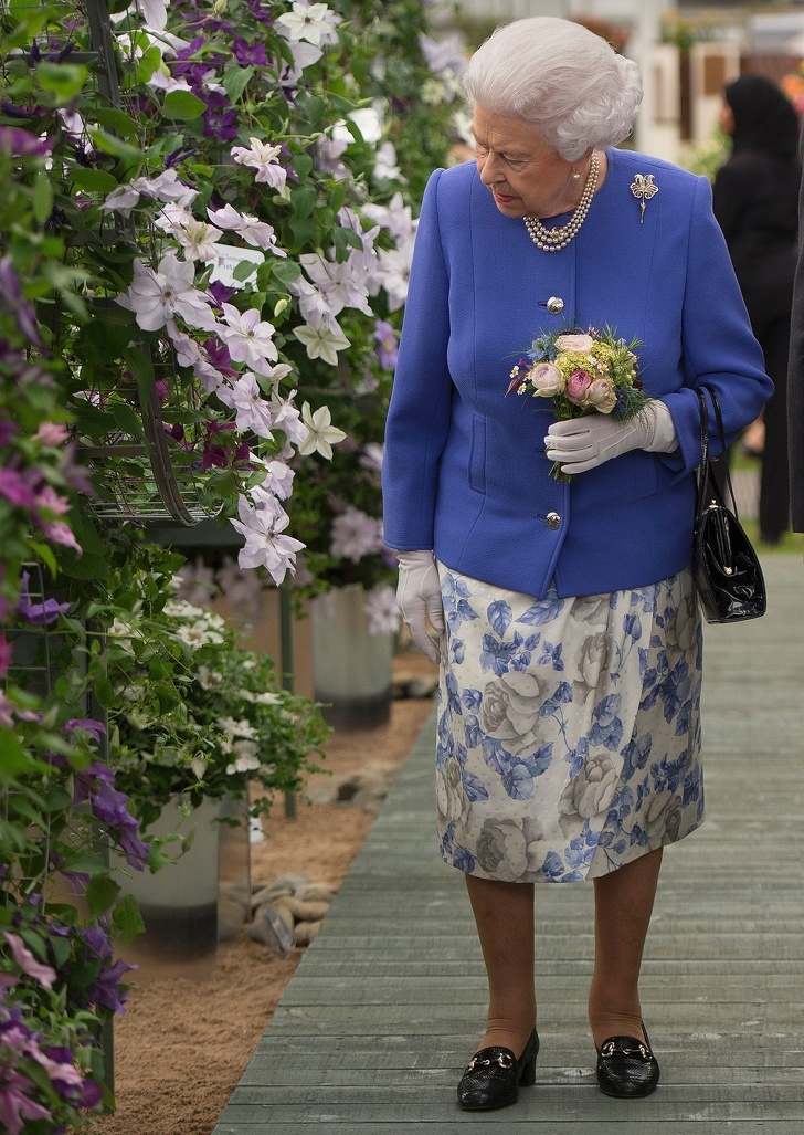 25 фото, які доводять, що повсякденне життя королеви Єлизавети II часом майже не відрізняється від нашої
