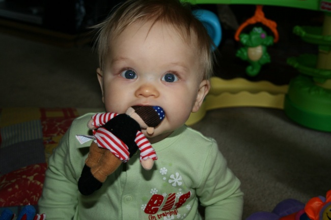 25 фотографій, які зрозуміють всі, хто няньчив дітей