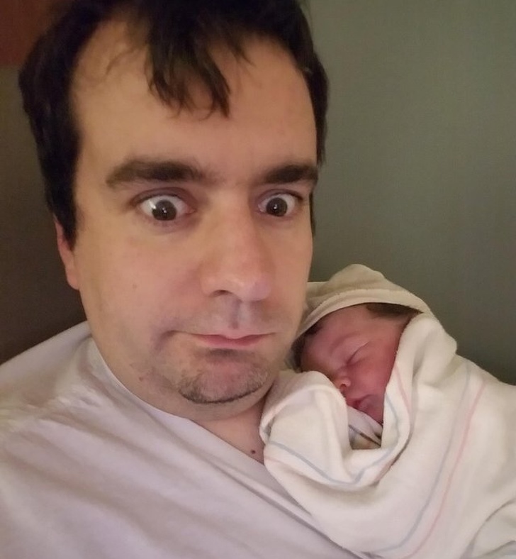 25 пап, які не стали стримувати емоції при вигляді своєї новонародженої дитини