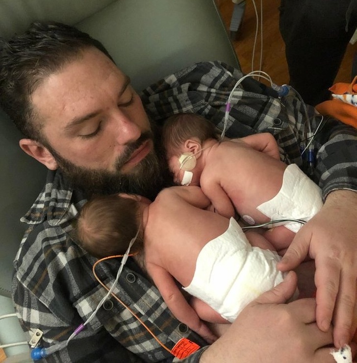 25 пап, які не стали стримувати емоції при вигляді своєї новонародженої дитини