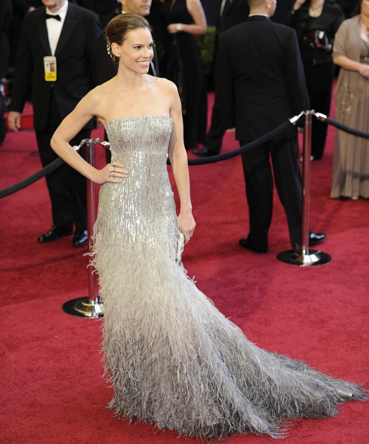 30+ суконь «Оскара» за останні 20 років, які справили фурор на килимовій доріжці