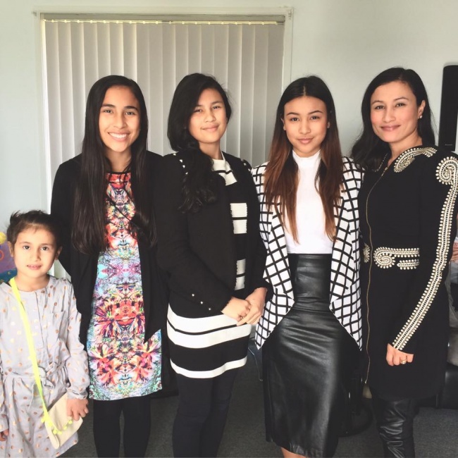 32 чудово молоді мами, яких можна переплутати з їх дочками