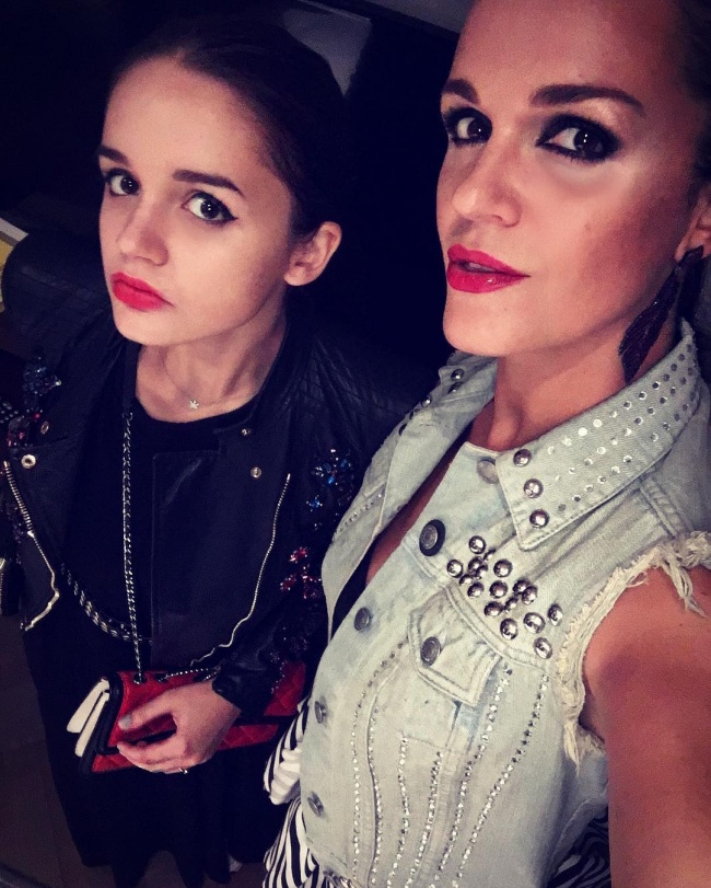 32 чудово молоді мами, яких можна переплутати з їх дочками