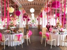 Прикраса залу на весілля (86 фото): оформлення весільного банкетного приміщення в стилі «рустик» та інших