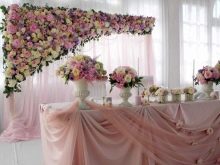 Прикраса залу на весілля (86 фото): оформлення весільного банкетного приміщення в стилі «рустик» та інших