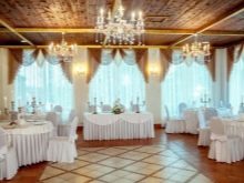 Прикраса залу на весілля (86 фото): оформлення весільного банкетного приміщення в стилі «рустик» та інших