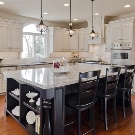 Проект кутової кухні (34 фото): дизайн-планування кухонних гарнітурів з правим і лівим кутом, варіанти розміщення меблів