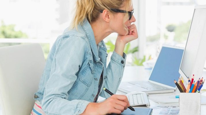 Професія коректор: в чому полягає робота коректора-редактора? Що робить корректировщик тексту згідно профстандарту? Скільки заробляє?