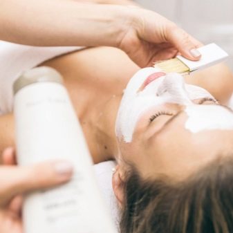 Професійна косметика для обличчя: рейтинг найкращих брендів для косметологів, кращі крему по догляду за шкірою особи на світовому ринку