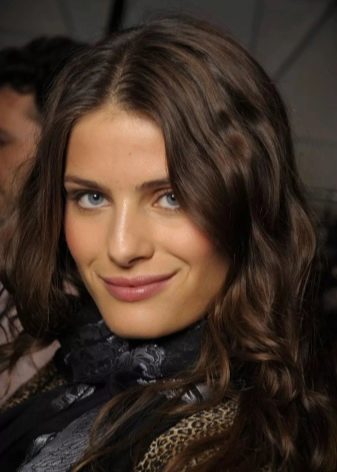 Професійна іспанська фарба для волосся: вибираємо фарбу з Іспанії, палітра фарби Salem і фарб інших іспанських брендів