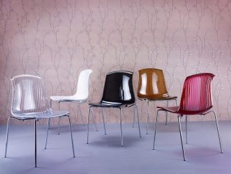 Прозорі стільці (59 фото): пластикові барні стільці, моделі Ghost і Eames та інші прозорі дизайнерські стільці в інтер’єрі