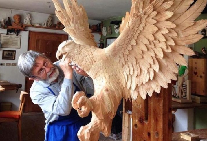 Різьба по дереву для початківців (29 фото): з чого почати? Уроки для новачків, основи простих технік. Як вирізати візерунки по кресленнях покроково?