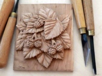 Різьба по дереву для початківців (29 фото): з чого почати? Уроки для новачків, основи простих технік. Як вирізати візерунки по кресленнях покроково?