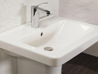 Раковина у ванну кімнату (113 фото): розміри умивальників, моделі під стільницю, акрилові і керамічні, вузькі і квадратні раковини