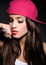 Рэперские кепки (58 фото): моделі для дорослих і дівчаток