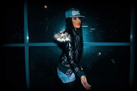 Рэперские кепки (58 фото): моделі для дорослих і дівчаток