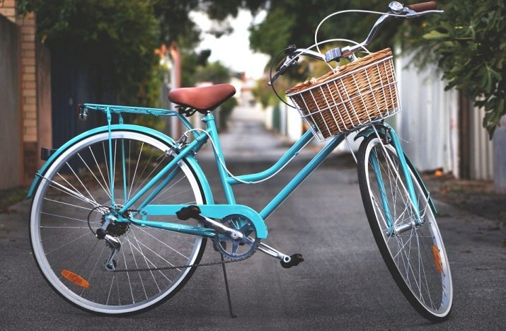 Ретровелосипед (28 фото): старовинний вінтажний жіночий велосипед з великим переднім колесом і кошиком, інші моделі