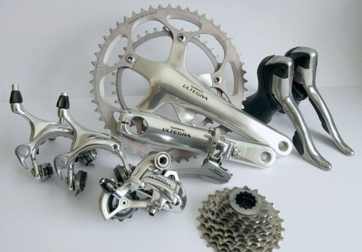 Ретровелосипед (28 фото): старовинний вінтажний жіночий велосипед з великим переднім колесом і кошиком, інші моделі