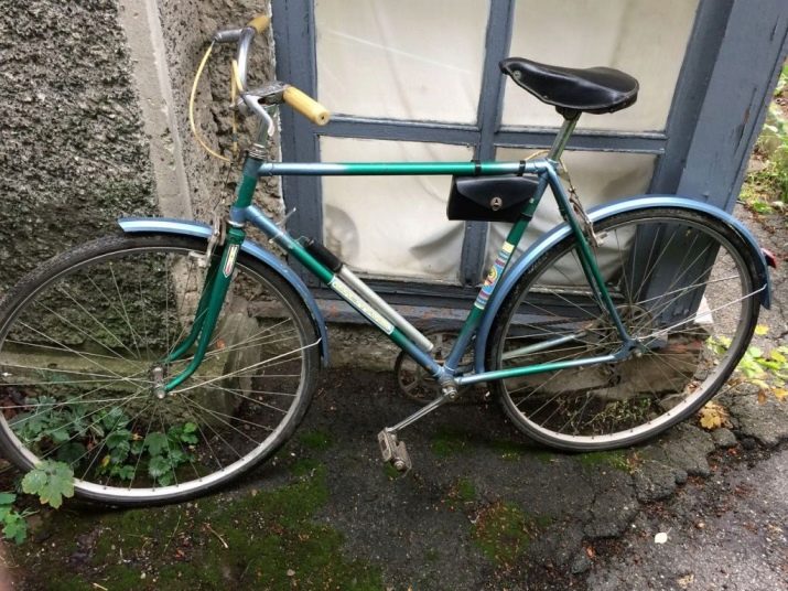 Ретровелосипед (28 фото): старовинний вінтажний жіночий велосипед з великим переднім колесом і кошиком, інші моделі