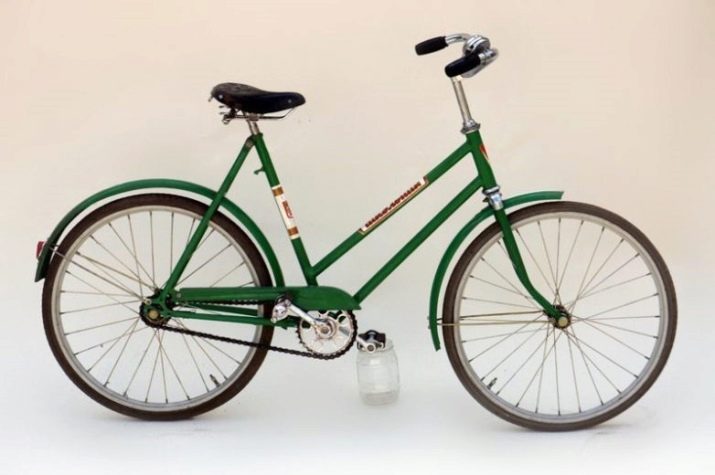 Ретровелосипед (28 фото): старовинний вінтажний жіночий велосипед з великим переднім колесом і кошиком, інші моделі