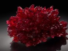 Родохрозит (32 фото): кому підходить цей камінь? Які магічні і лікувальні властивості такого мінералу? Значення родохрозита для людини