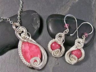 Родохрозит (32 фото): кому підходить цей камінь? Які магічні і лікувальні властивості такого мінералу? Значення родохрозита для людини