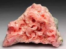 Родохрозит (32 фото): кому підходить цей камінь? Які магічні і лікувальні властивості такого мінералу? Значення родохрозита для людини