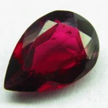 Родоліт (28 фото): що це за камінь? Дорогоцінний він чи ні? Магічні і лікувальні властивості рожевого граната