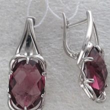 Родоліт (28 фото): що це за камінь? Дорогоцінний він чи ні? Магічні і лікувальні властивості рожевого граната