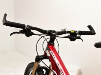 Роги на кермо велосипеда: як називаються, для чого потрібні і як вибрати рогу для гірського велосипеда? Особливості карбонових рогів для велоруля. Як їх ставлять?