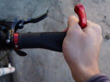 Роги на кермо велосипеда: як називаються, для чого потрібні і як вибрати рогу для гірського велосипеда? Особливості карбонових рогів для велоруля. Як їх ставлять?