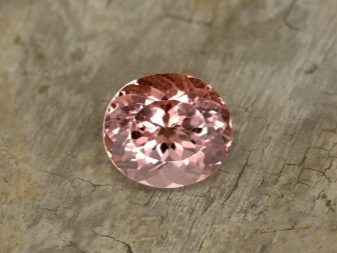 Рожеві камені (51 фото): назви дорогоцінних, напівкоштовних і виробних каменів рожевого кольору. Їх застосування у виготовленні ювелірних виробів