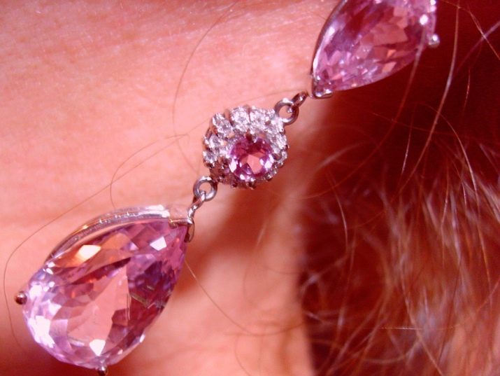 Рожеві камені (51 фото): назви дорогоцінних, напівкоштовних і виробних каменів рожевого кольору. Їх застосування у виготовленні ювелірних виробів