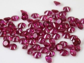 Рожеві камені (51 фото): назви дорогоцінних, напівкоштовних і виробних каменів рожевого кольору. Їх застосування у виготовленні ювелірних виробів