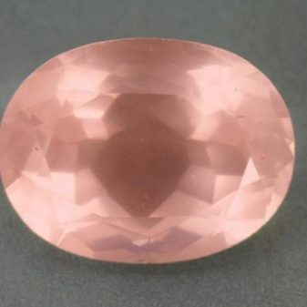 Рожеві камені (51 фото): назви дорогоцінних, напівкоштовних і виробних каменів рожевого кольору. Їх застосування у виготовленні ювелірних виробів