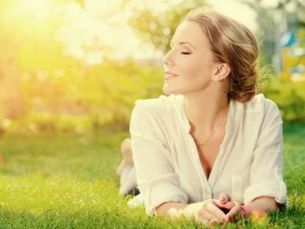 Рожеві камені (51 фото): назви дорогоцінних, напівкоштовних і виробних каменів рожевого кольору. Їх застосування у виготовленні ювелірних виробів