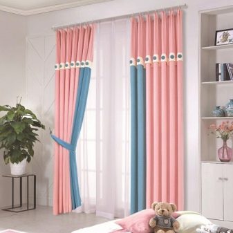 Рожеві штори в спальні (43 фото): сірий інтер’єр зі шторами ніжно-рожевого кольору і інші варіанти